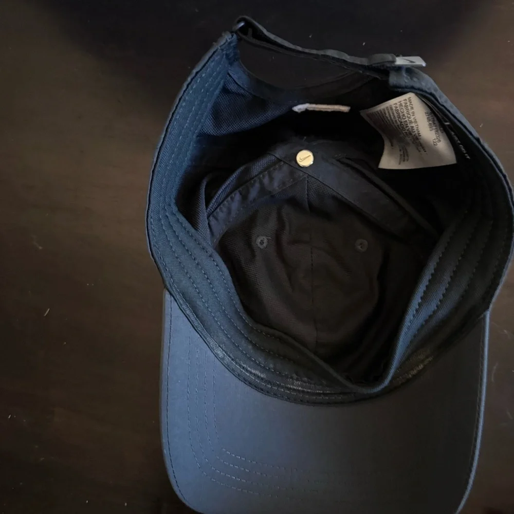 Nike Black Baseball Cap with White Swoosh - Child